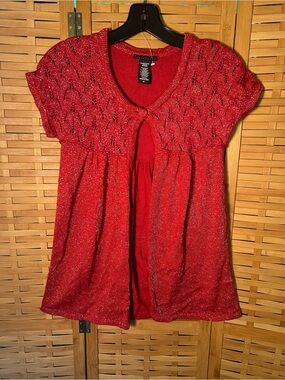🐾2/$8- Apostrophe Shimmery Red Short-Sleeve Knit Bolero Cardigan